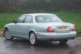 Jaguar XJ8