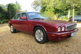 Jaguar XJ 4.0