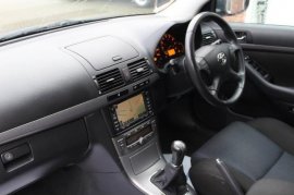 Toyota AVENSIS 4-DR 1.8 VVT-i