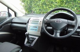 Toyota Corolla 2.2 VERSO T180 D-4D