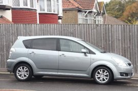 Toyota VERSO 5-DR 2.2 D-4D