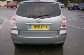 Toyota Corolla Verso 2.2 D-4D