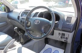 Toyota Hilux 4dr