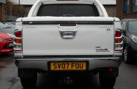 Toyota Hilux  3.0 D4D