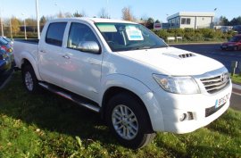 Toyota Hi-Lux Invincible 4x4 D-4d