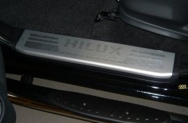 Toyota Hilux 3.0TD Invincible