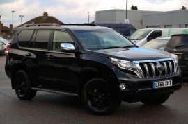 Toyota LAND CRUISER 5-DR 2.8 D-4D