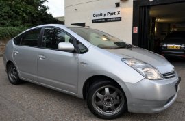Toyota Prius 1.5 Hybrid T3