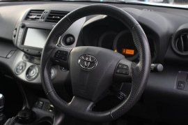 Toyota RAV4 5-DR 2.2 D-4D