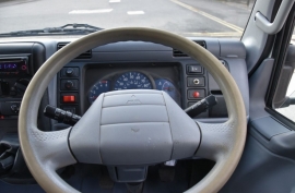 Mitsubishi Canter 3.0 75 DAY 7C15 2d 144 BHP TIPPE