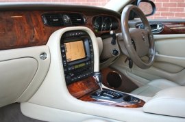 Jaguar XJ XJ6 3.0