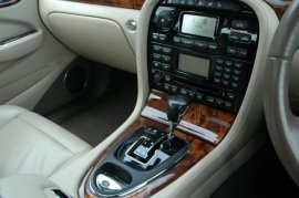 Jaguar XJ XJ6 3.0