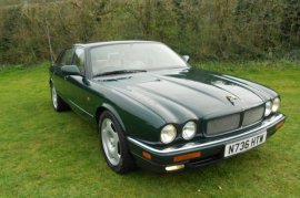 Jaguar XJ 4.0