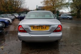 Jaguar XJ 2.7