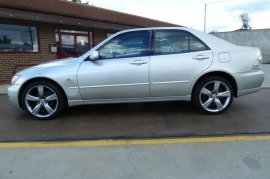 Lexus IS 200 2.0