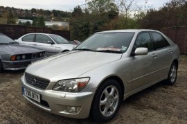 Lexus IS 200 2.0