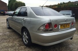 Lexus IS 200 2.0