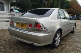 Lexus IS 200 2.0