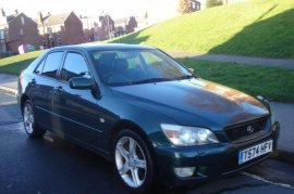 Lexus IS 200 2.0