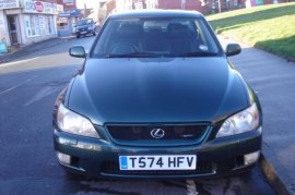 Lexus IS 200 2.0