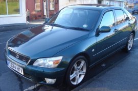 Lexus IS 200 2.0