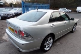 Lexus IS 200 2.0