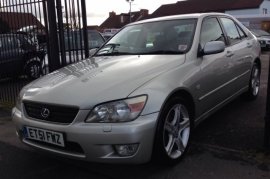 Lexus IS 200 2.0