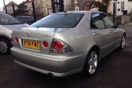 Lexus IS 200 2.0