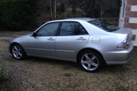 Lexus IS 200 2.0