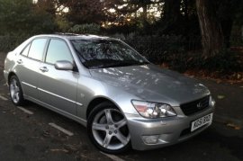 Lexus IS 200 2.0