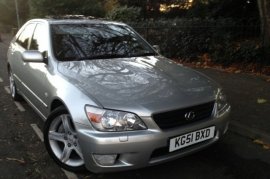 Lexus IS 200 2.0