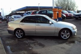 Lexus IS 200 2.0