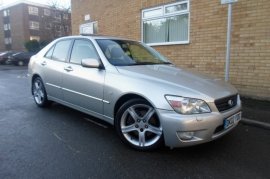 Lexus IS 200 2.0