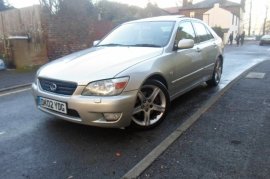 Lexus IS 200 2.0