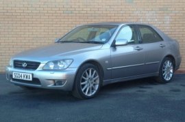 Lexus IS 200 2.0