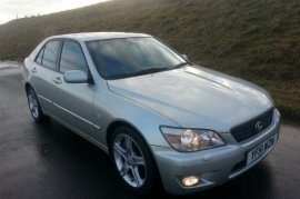 Lexus IS 200 2.0