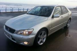 Lexus IS 200 2.0
