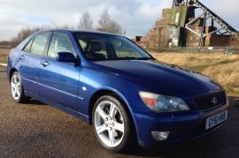 Lexus IS 200 2.0