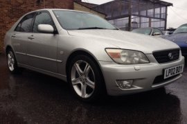 Lexus IS 200 2.0