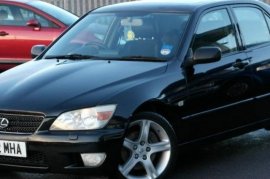 Lexus IS 200 2.0