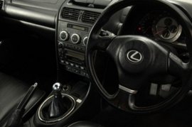 Lexus IS 200 2.0
