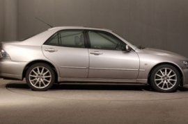 Lexus IS 200 2.0