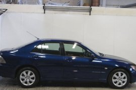 Lexus IS 200 2.0