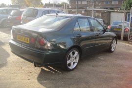 Lexus IS 200 2.0