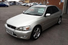 Lexus IS 200 2.0
