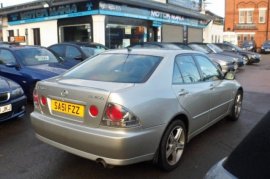 Lexus IS 200 2.0