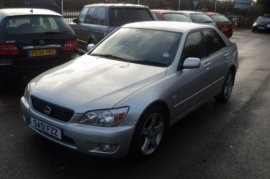 Lexus IS 200 2.0