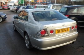 Lexus IS 200 2.0