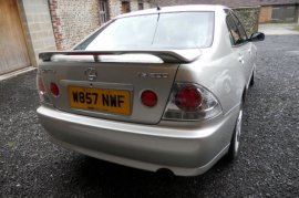 Lexus IS 200 2.0