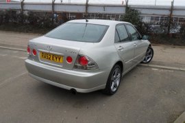 Lexus IS 200 2.0